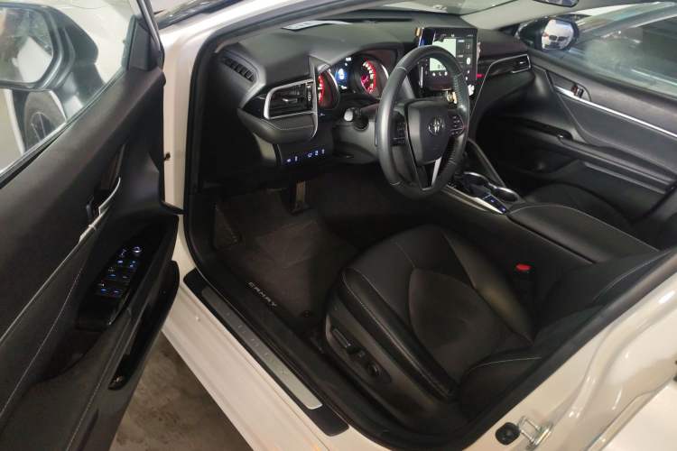 Used Toyota Camry 2021 2.0S FENGSHANG Edition Driver Seat