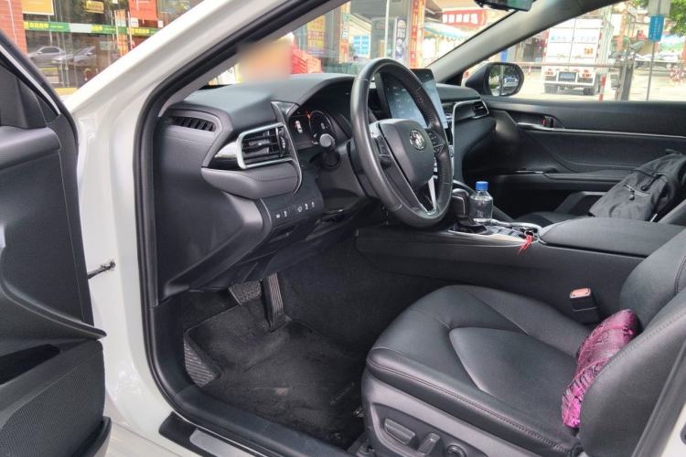 Used Toyota Camry 2021 2.5G Luxury Edition Driver Seat