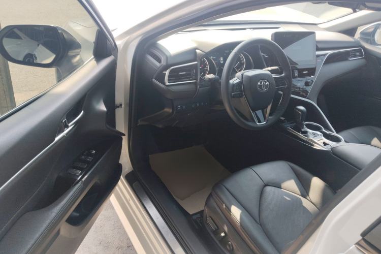 Used Toyota Camry 2021 2.0G Luxury Edition Driver Seat