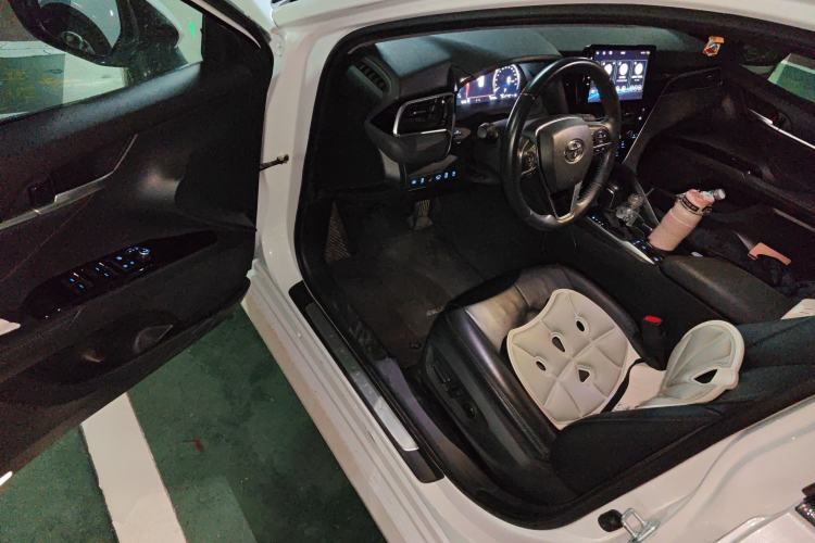 Used Toyota Camry 2021 2.5G Luxury Edition Driver Seat