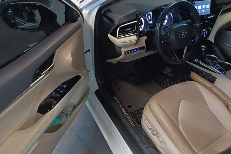 Used Toyota Camry 2021 Dual-Motor 2.5 HGVP Leading Edition Driver Seat