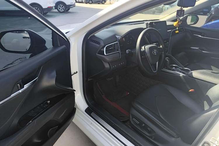 Used Toyota Camry 2021 2.5G Luxury Edition Driver Seat