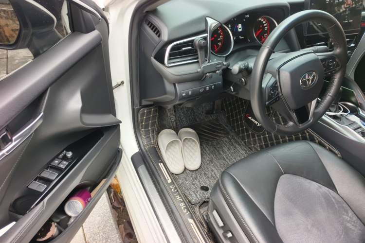 Used Toyota Camry 2021 2.0S FENGSHANG Edition Driver Seat