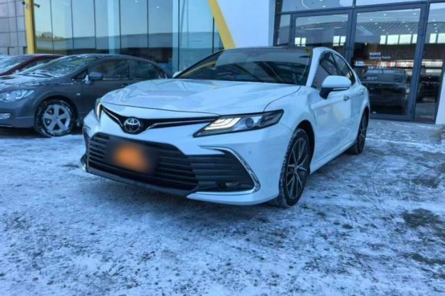 Ojetý Toyota Camry 2021 2.5G Luxury Edition