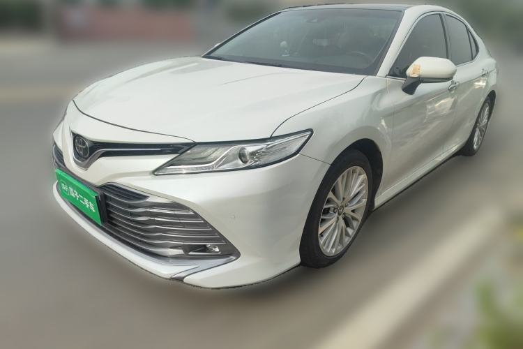 Used Toyota Camry 2021 2.5G Luxury Edition Guazi used car, China used car export, Used car for sale, Used cars, Cheapest cars for sale