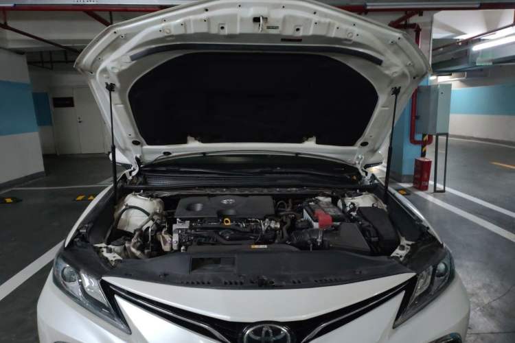 Used Toyota Camry 2021 2.0G Luxury Edition Engine Bay