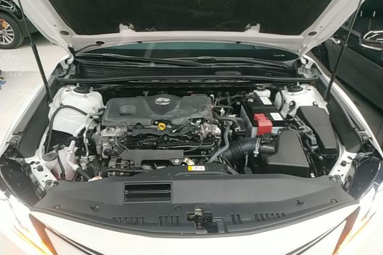 Used Toyota Camry 2021 2.5G Luxury Edition Engine Bay