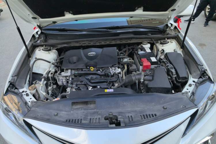 Used Toyota Camry 2021 2.0G Luxury Edition Engine Bay