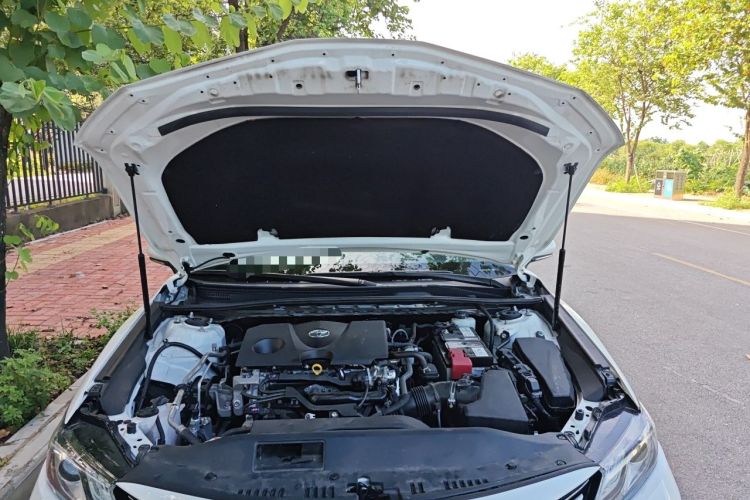 Used Toyota Camry 2021 2.0G Luxury Edition Engine Bay