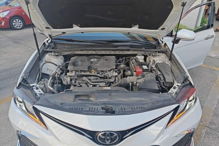 Used Toyota Camry 2021 2.0G Luxury Edition Engine Bay