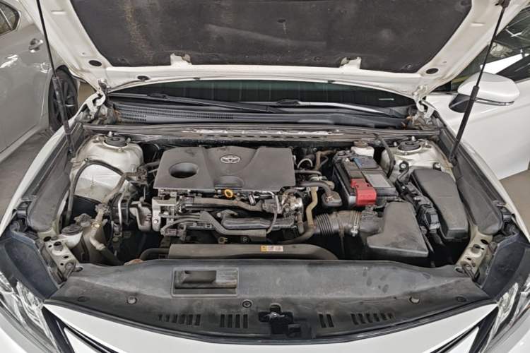 Used Toyota Camry 2021 2.0G Luxury Edition Engine Bay