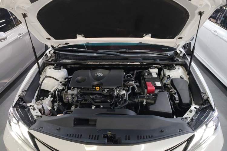 Used Toyota Camry 2021 2.0G Luxury Edition Engine Bay
