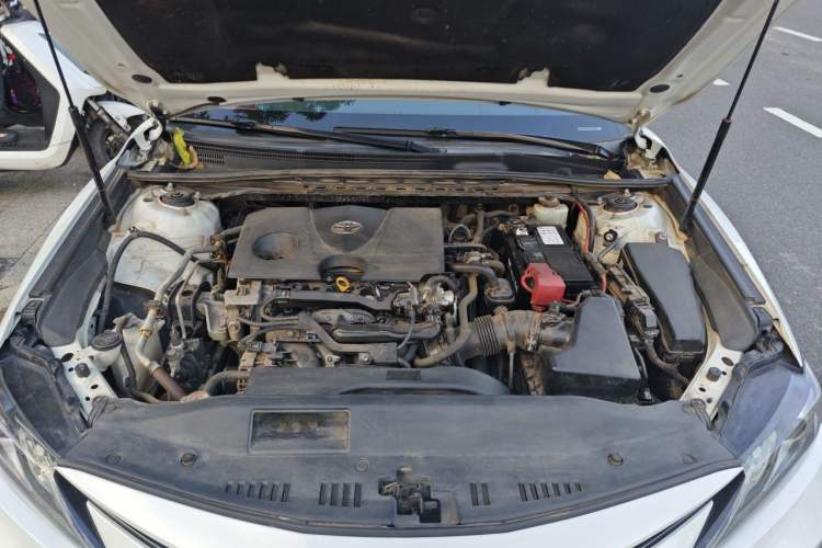 Used Toyota Camry 2021 2.0G Luxury Edition Engine Bay