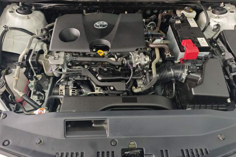 Used Toyota Camry 2021 2.0G Luxury Edition Engine Bay