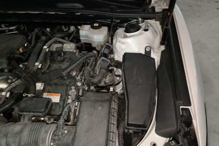 Used Toyota Camry 2021 Dual-Motor 2.5HG Luxury Edition Engine Bay Left