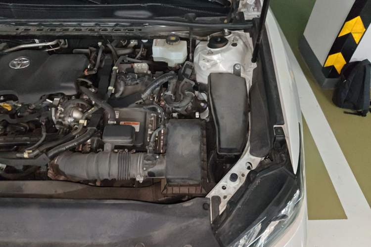 Used Toyota Camry 2021 Dual-Motor 2.5HG Luxury Edition Engine Bay Left