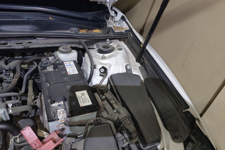 Used Toyota Camry 2021 2.0G Luxury Edition Engine Bay Left