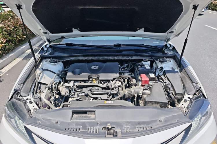 Used Toyota Camry 2021 2.0G Luxury Edition Engine Bay