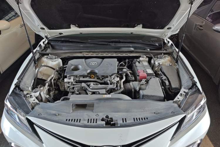 Used Toyota Camry 2021 2.0G Luxury Edition Engine Bay