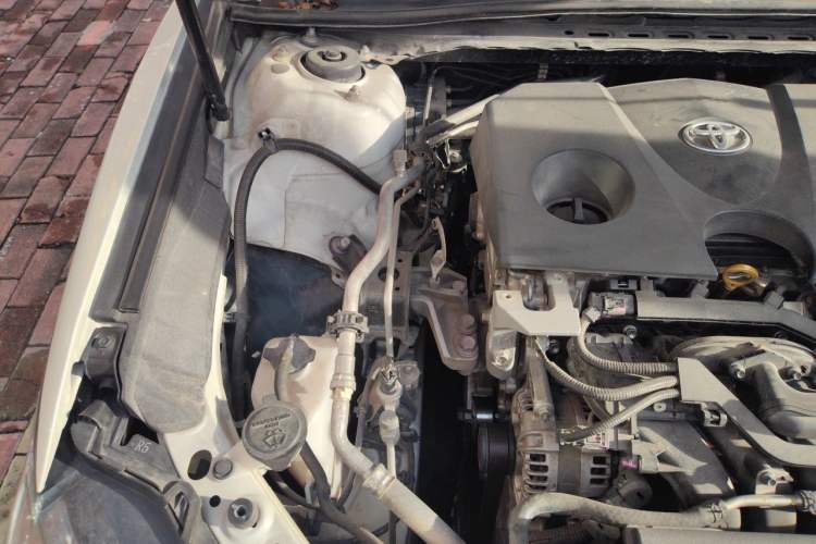 Used Toyota Camry 2021 2.0G Luxury Edition Engine Bay Right
