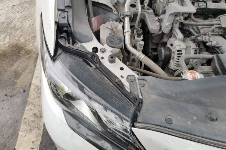 Used Toyota Camry 2021 2.0S FENGSHANG Edition Engine Bay Right