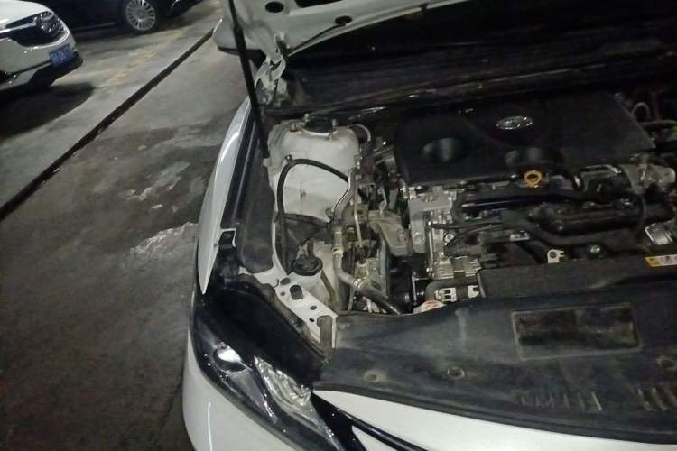 Used Toyota Camry 2021 2.0G Luxury Edition Engine Bay Right
