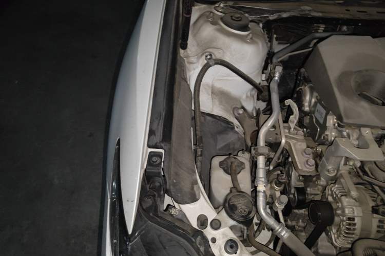 Used Toyota Camry 2021 2.0G Luxury Edition Engine Bay Right