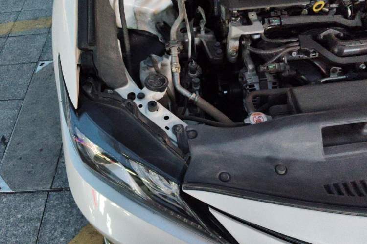Used Toyota Camry 2021 2.0G Luxury Edition Engine Bay Right
