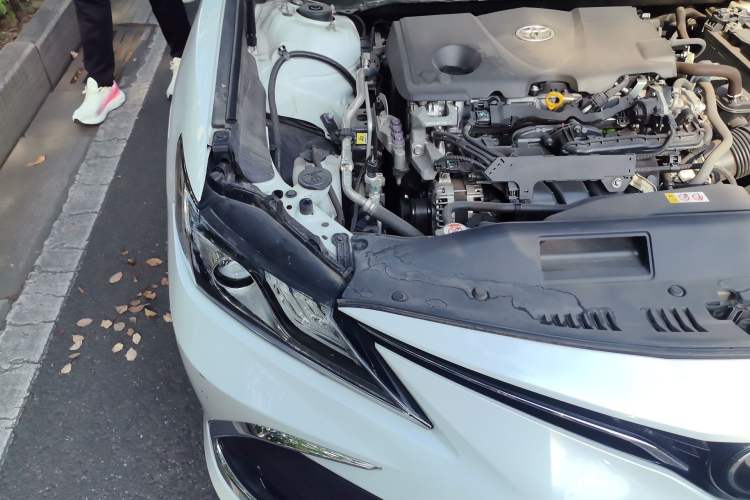 Used Toyota Camry 2021 2.5G Luxury Edition Engine Bay Right