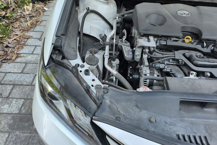 Used Toyota Camry 2021 2.0G Luxury Edition Engine Bay Right