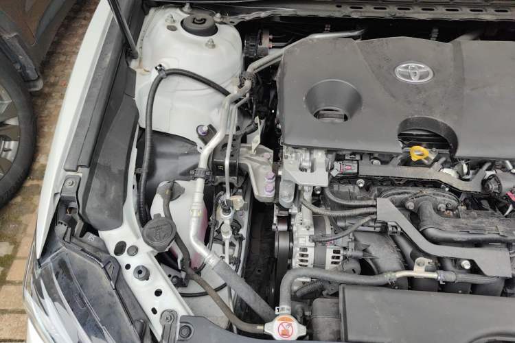 Used Toyota Camry 2021 2.0G Luxury Edition Engine Bay Right