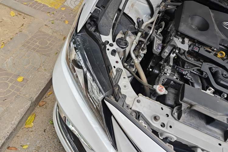 Used Toyota Camry 2021 2.0G Luxury Edition Engine Bay Right