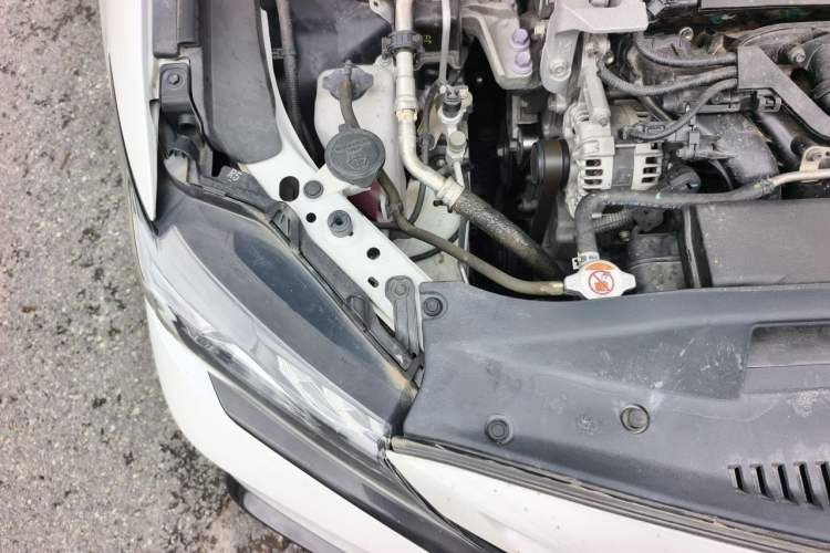 Used Toyota Camry 2021 2.0S FENGSHANG Edition Engine Bay Right