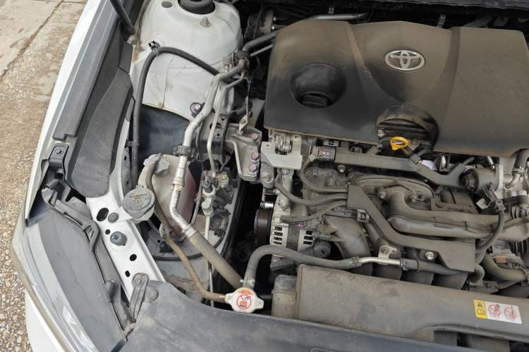 Used Toyota Camry 2021 2.0G Luxury Edition Engine Bay Right
