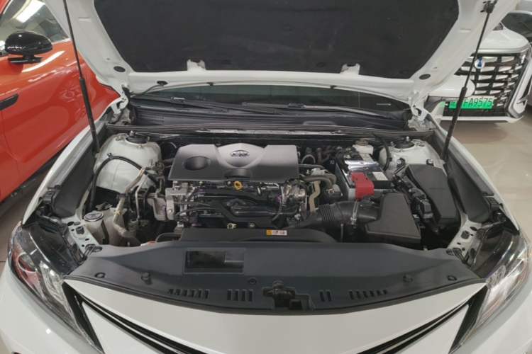 Used Toyota Camry 2021 2.0G Luxury Edition Engine Bay