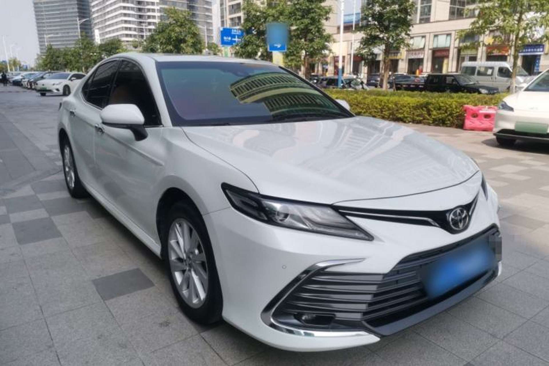 Used Toyota Camry 2021 2.0G Luxury Edition Exterior 1