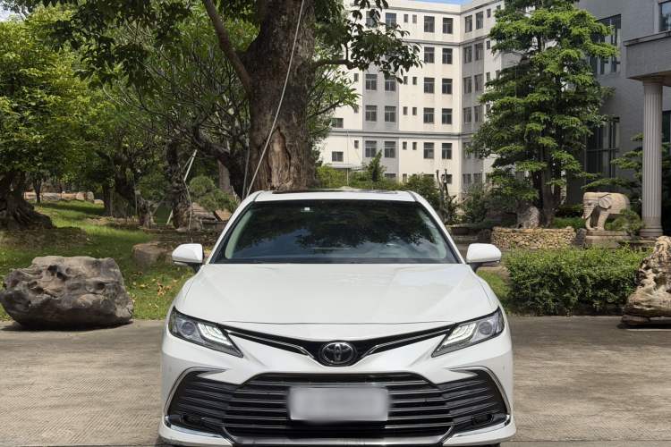 Used Toyota Camry 2021 2.0G Luxury Edition Exterior 1