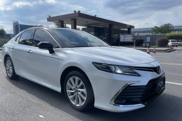 Used Toyota Camry 2021 2.0G Luxury Edition Exterior 2
