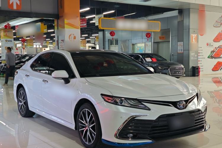 Used Toyota Camry 2021 Dual-Motor 2.5HG Luxury Edition Exterior 2