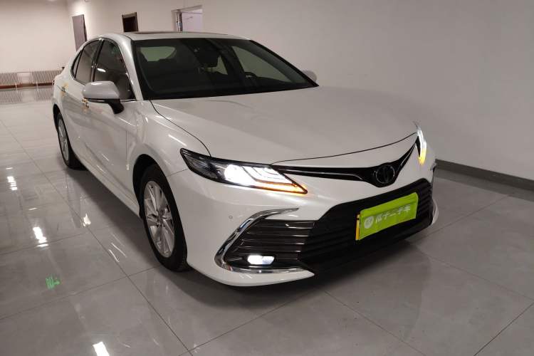 Used Toyota Camry 2021 2.0G Luxury Edition Exterior 2