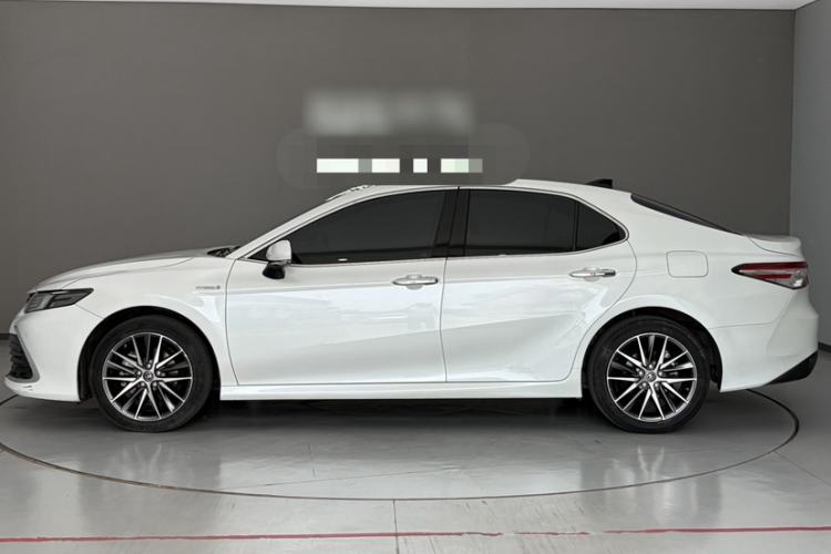 Used Toyota Camry 2021 Dual-Motor 2.5HG Luxury Edition Exterior 2