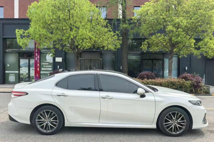 Used Toyota Camry 2021 2.5G Luxury Edition Exterior 2