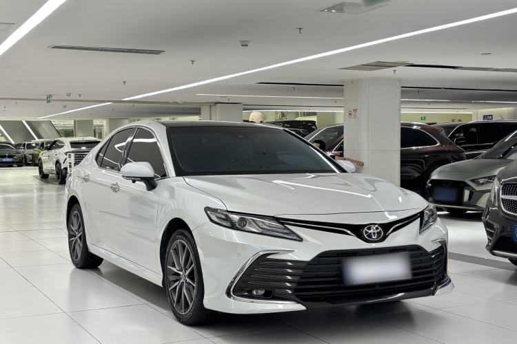 Used Toyota Camry 2021 2.5G Luxury Edition Exterior 2