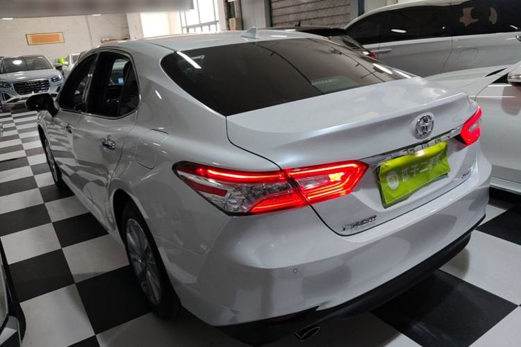 Used Toyota Camry 2021 2.0G Luxury Edition Exterior 2