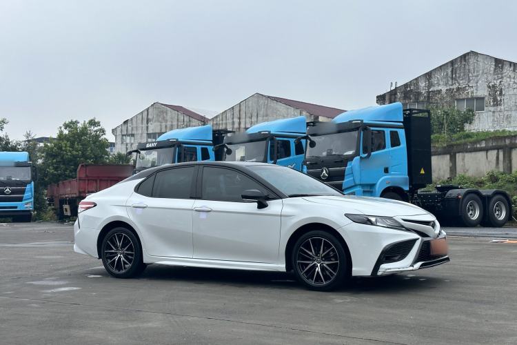 Used Toyota Camry 2021 2.0S FENGSHANG Edition Exterior 3
