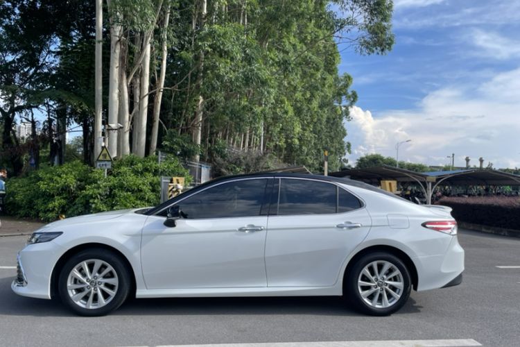 Used Toyota Camry 2021 2.0G Luxury Edition Exterior 3