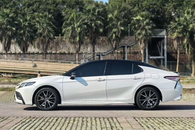 Used Toyota Camry 2021 2.0S FENGSHANG Edition Exterior 3