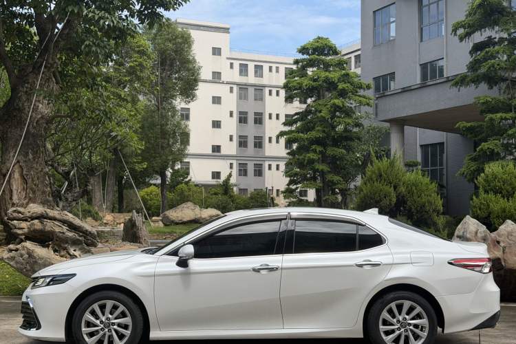 Used Toyota Camry 2021 2.0G Luxury Edition Exterior 3