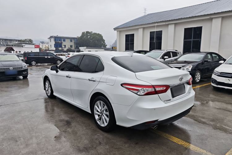 Used Toyota Camry 2021 2.0G Luxury Edition Exterior 3