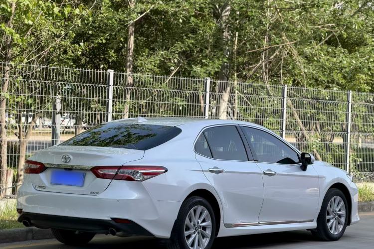 Used Toyota Camry 2021 2.0G Luxury Edition Exterior 3